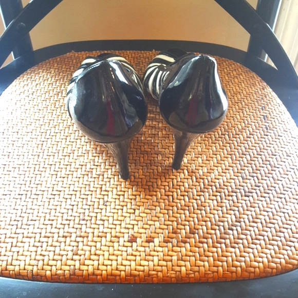 Gianni Bini Open Toe Heels - Picture 5 of 6